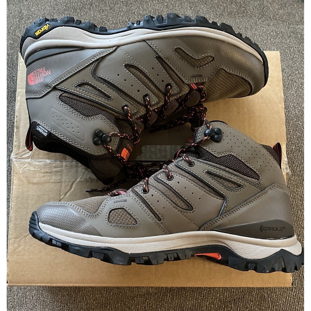 The North Face Women's Hedgehog Fastpack II Mid Waterproof Shoes Brown Size 10.5